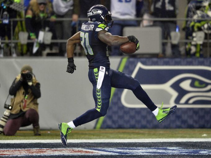 Seahawks paste Panthers to move into championship round