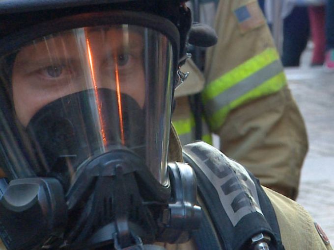 Thousands of firefighters participate in Seattle stair climb