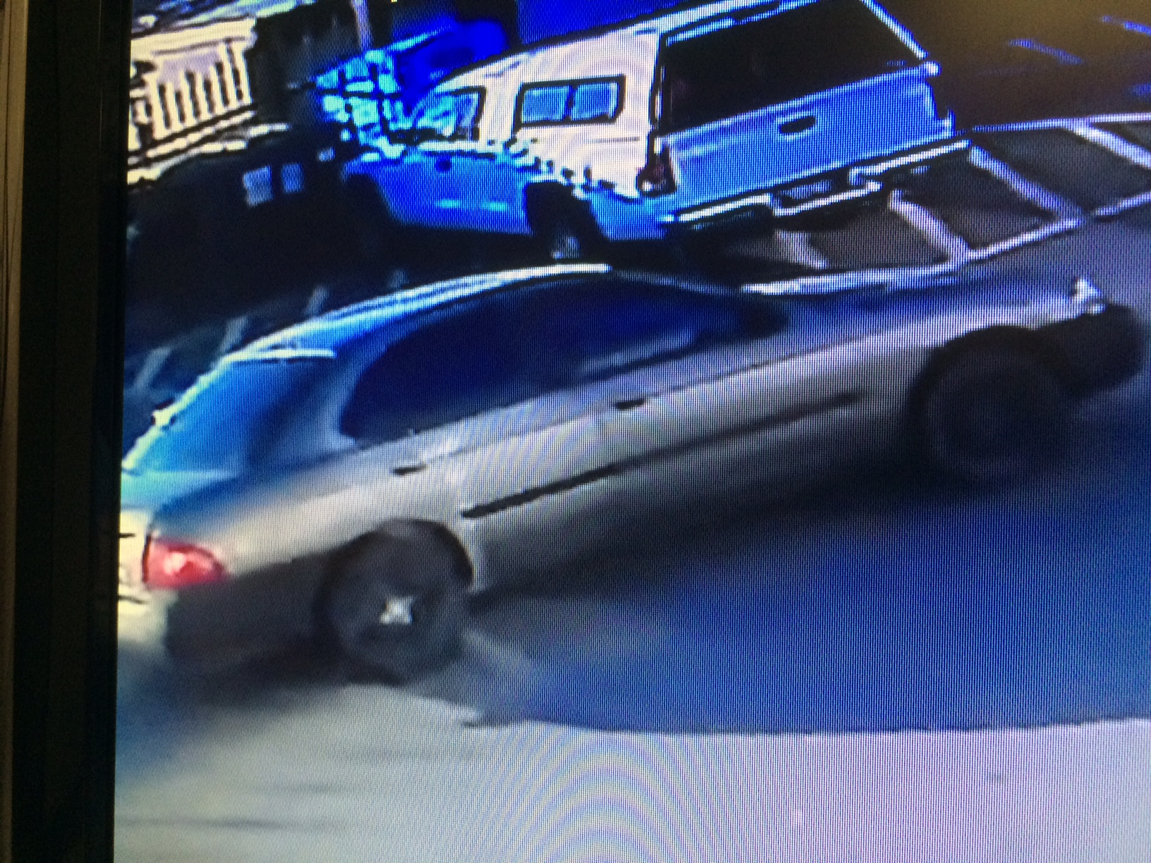 Spokane police look for armed robbery suspect | krem.com