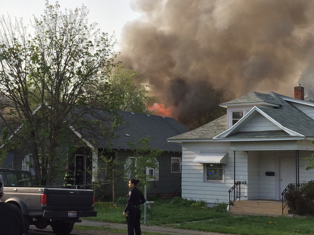 2 alarm Mansfield house fire causes 125k damage